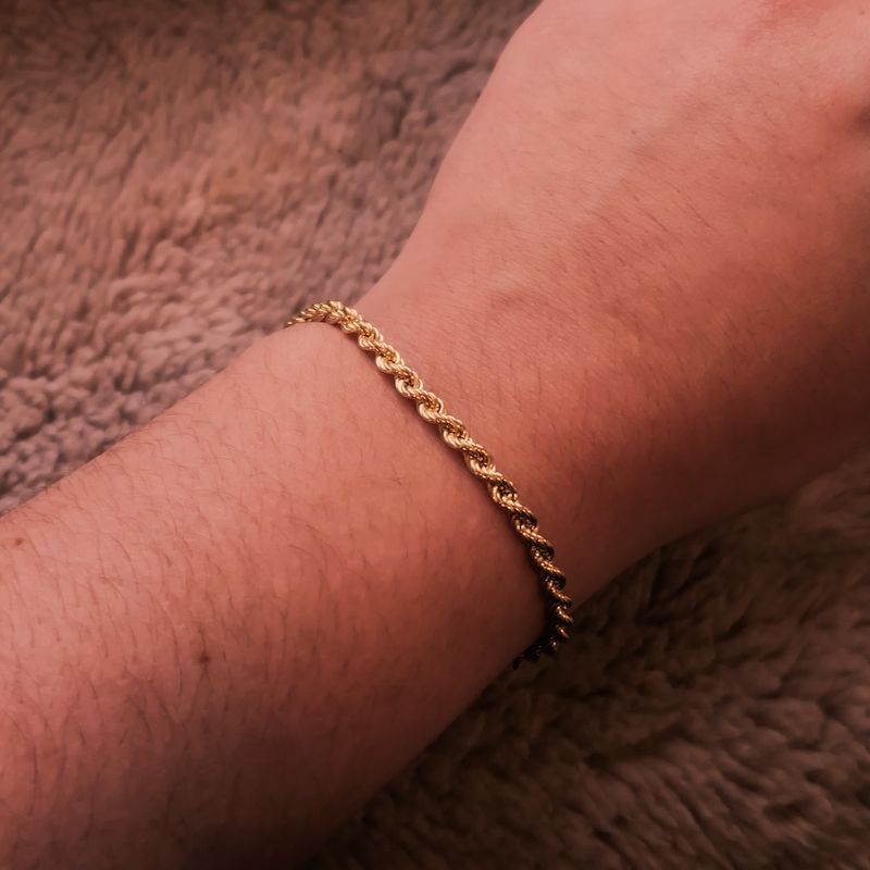 Image 7 of Gold twisted link bracelet | 22.5 cm