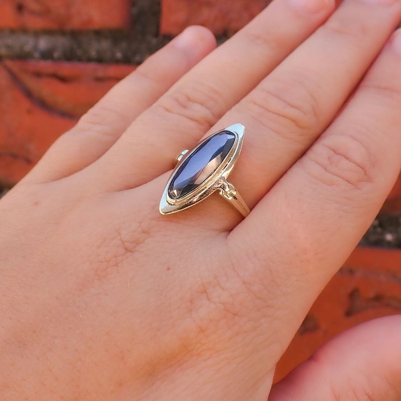 Image 4 of Gold ring with hematite stone | Vintage
