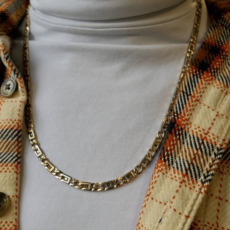 Image 8 of Two-tone gold navy link chain