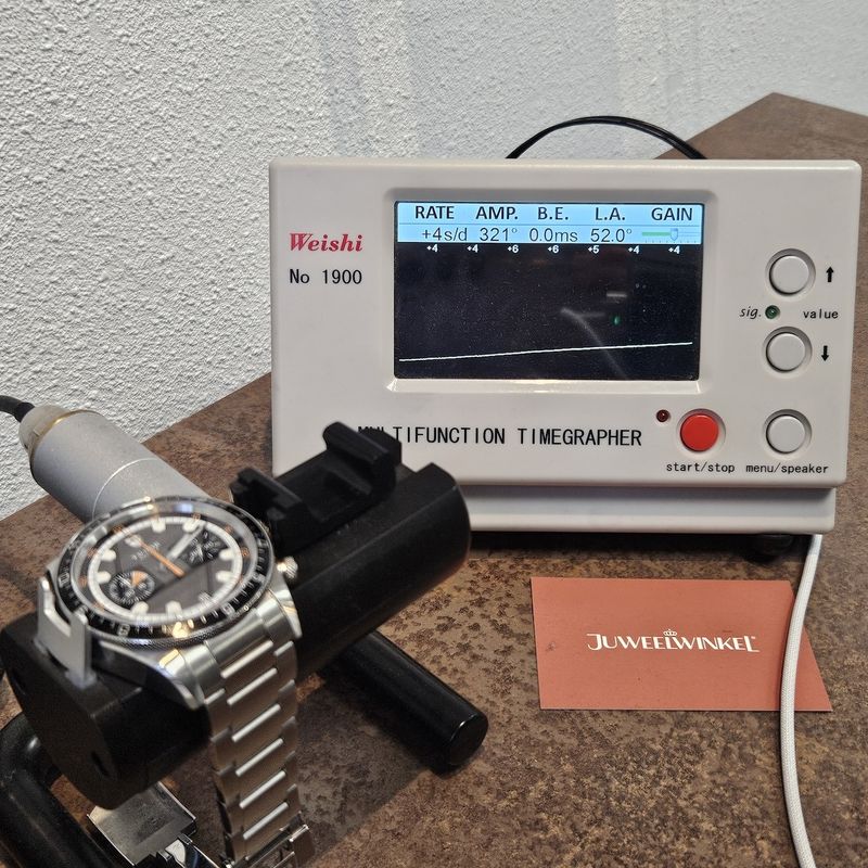 Image 17 of Tudor Heritage Chronograph 70330N; Automatic chronograph men's watch