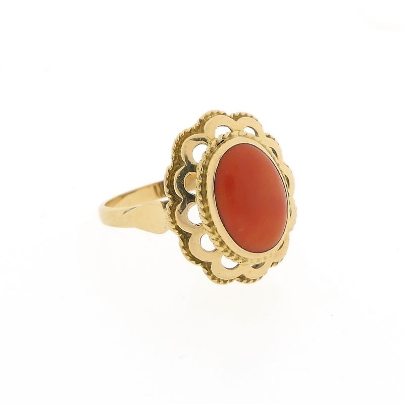 Image 5 of Gold ring with red coral | Vintage