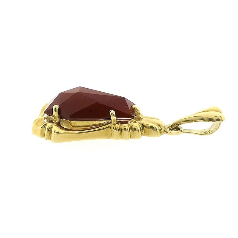 Image 5 of Vintage gold pendant with carnelian