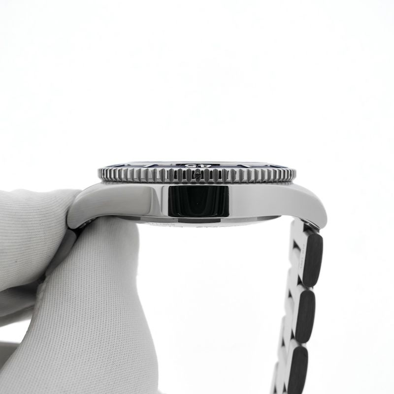 Image 6 of Breitling Superocean Automatic 42 A17366; Men's diving watch