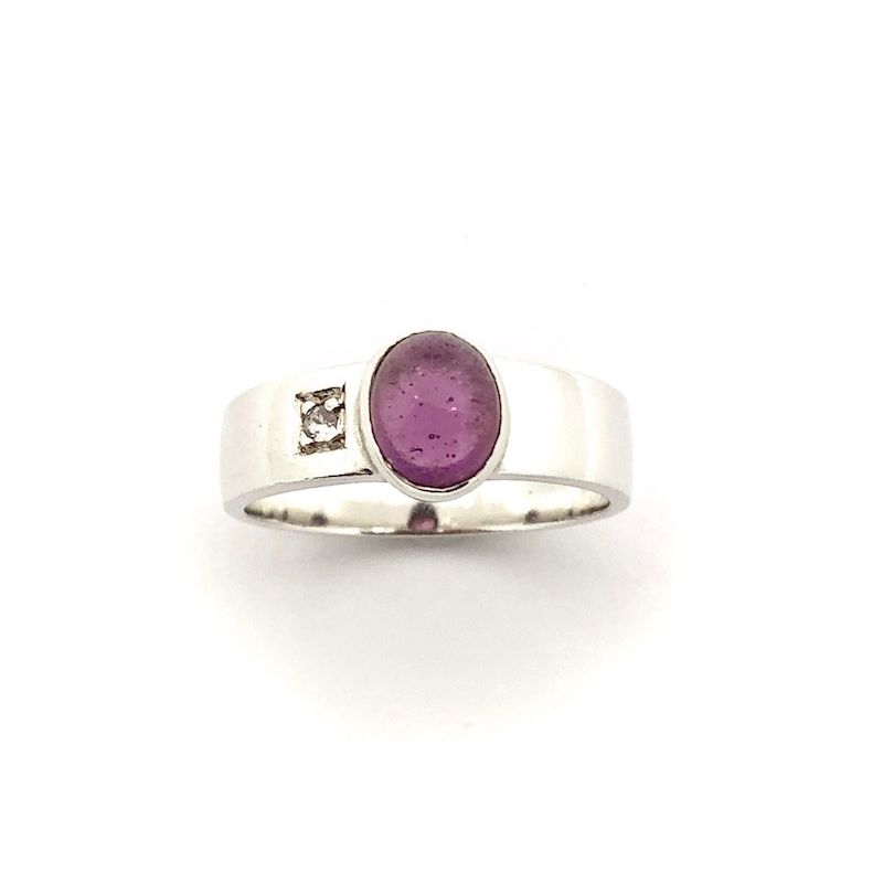 Image 2 of Silver solitaire ring with an oval cut amethyst stone