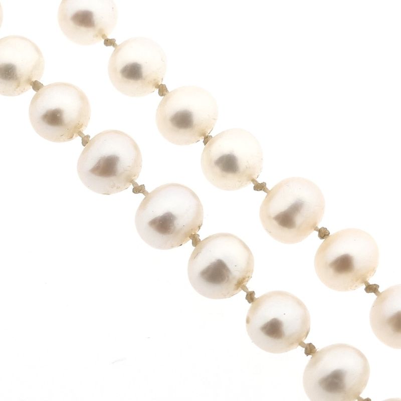 Image 8 of Pearl necklace with white gold clasp