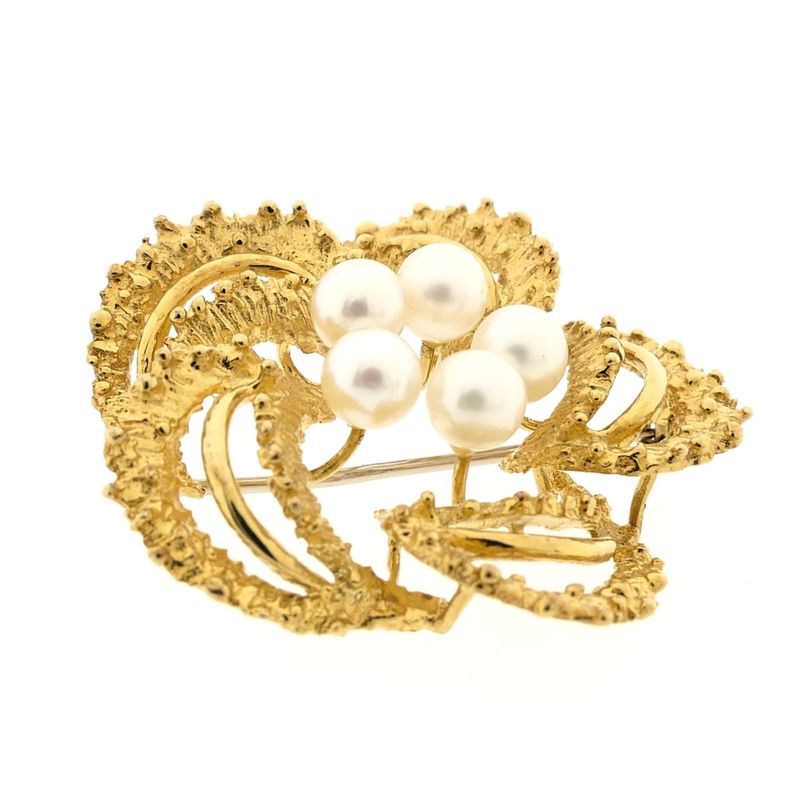 Image 2 of Gold brooch with pearl
