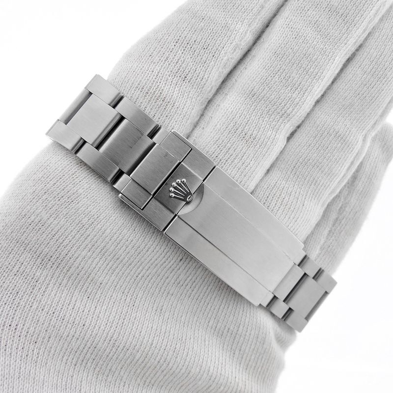 Image 20 of Rolex Sea-Dweller 43mm 126600; Automatic men's diving watch