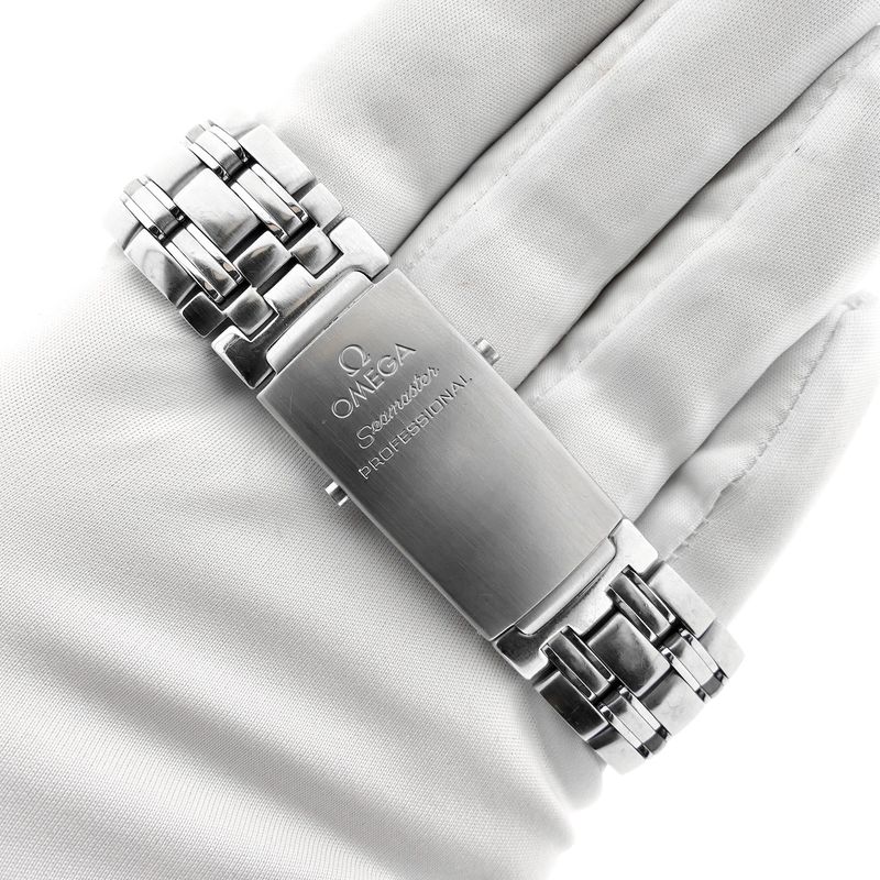 Image 9 of Omega Seamaster 300m 'James Bond' 2531.80.00; Automatic men's diving watch