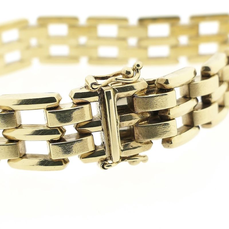 Image 3 of Tank link bracelet