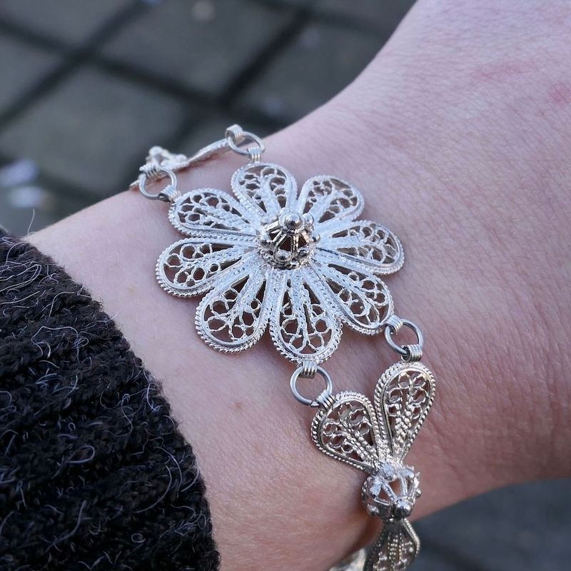 Image 7 of Silver filigree bracelet with flowers