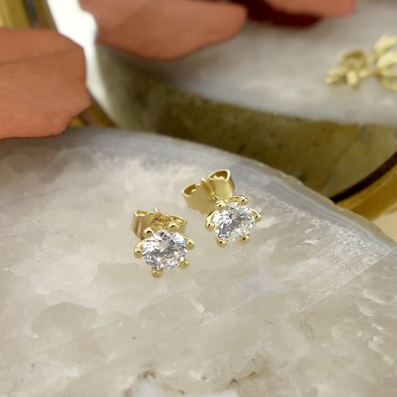 Image 2 of Gold stud earrings with zirconia