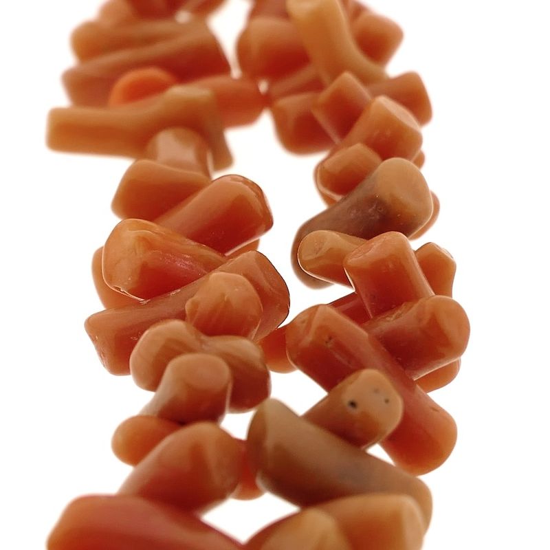 Image 8 of Blood coral bead necklace with gold clasp; Antique | 41 cm