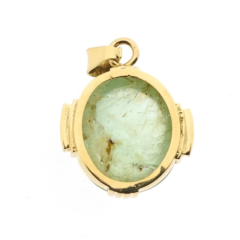 Image 4 of Gold pendant with Fluorite