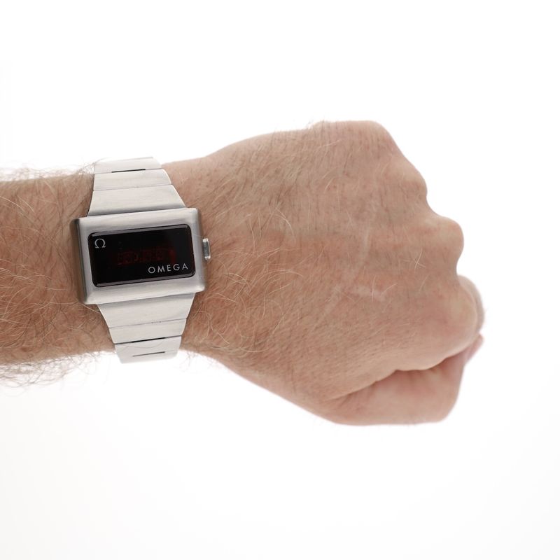 Image 21 of Omega Constealth 'Time Computer' 396.0812; Vintage LED watch from 1975 (with papers)