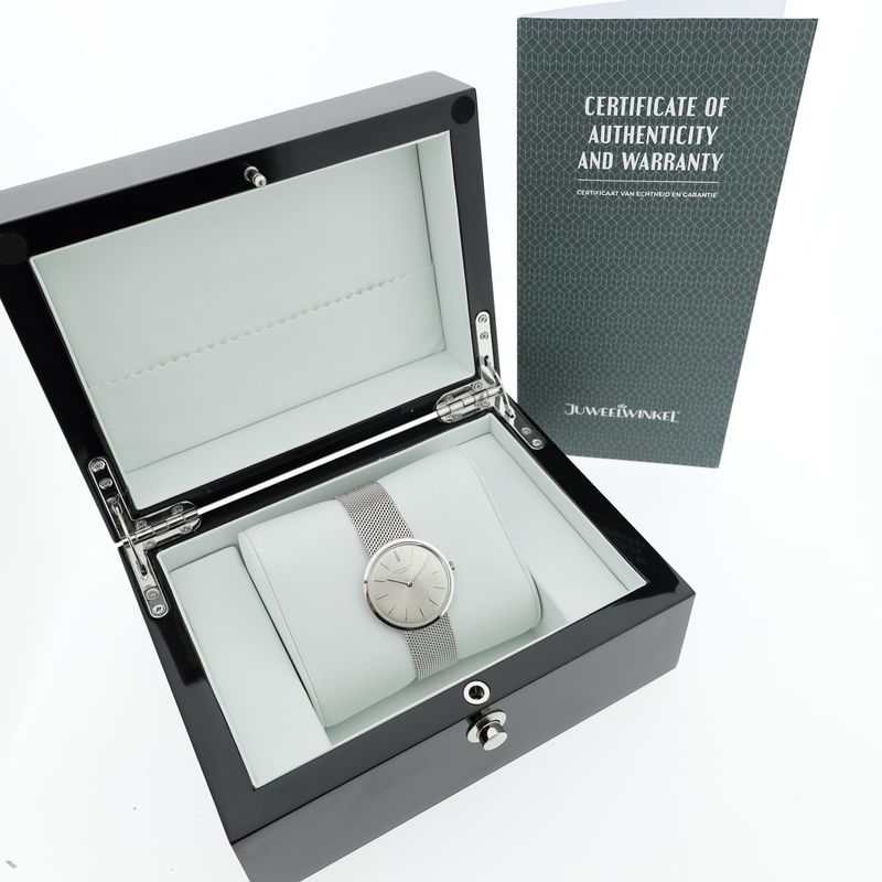 Image 4 of Patek Philippe Calatrava 3484/3; Vintage 18k gold men's watch