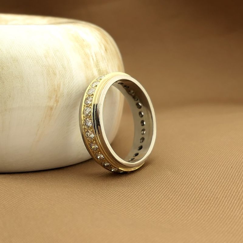 Image 6 of Bicolor alliance ring with diamonds