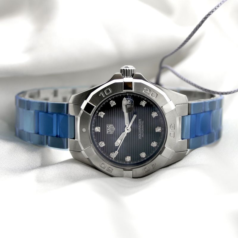 Image 11 of Tag Heuer Aquaracer Automatic WBD2312.BA0740; Automatic ladies watch with diamonds