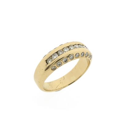 Image 1 of Gold ring with diamonds 0.45 ct.