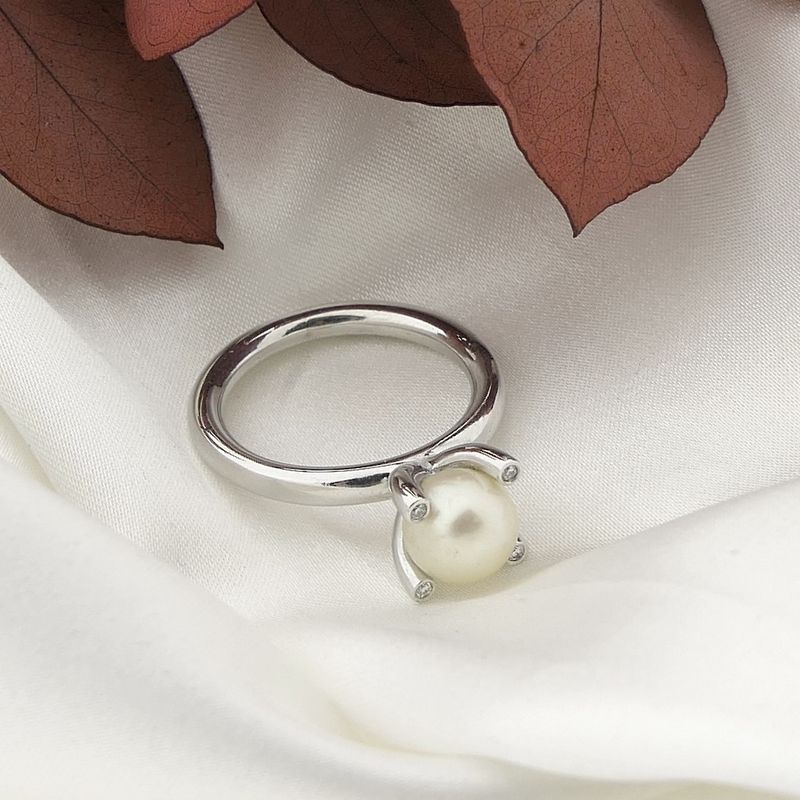 Image 2 of Bron Jewelry white gold 'Phlox' ring set with a South Sea pearl and 0.04 ct diamond.