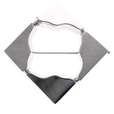 Image 1 of White gold design brooch