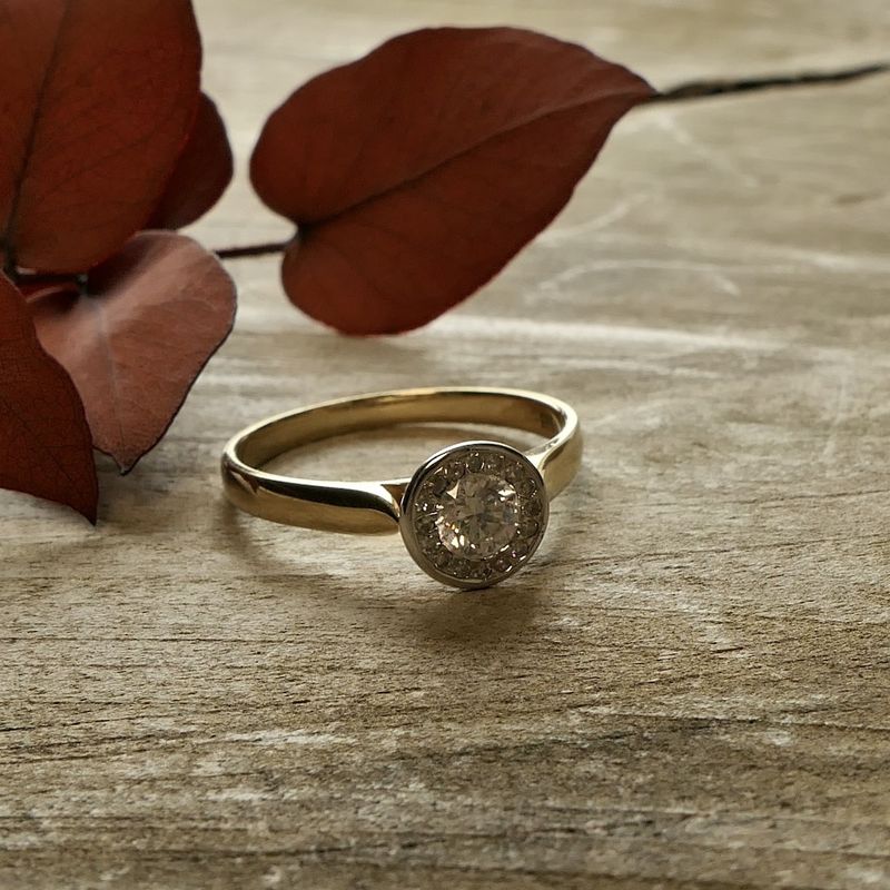 Image 7 of Gold entourage ring with diamonds; 0.46 ct.