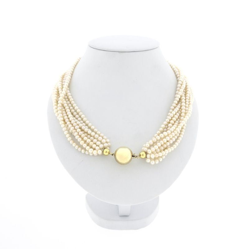 Image 1 of Pearl necklace with gold clasp