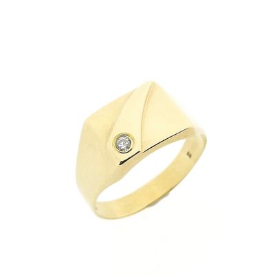 Image 1 of Gold signet ring with diamond; 0.07 ct.