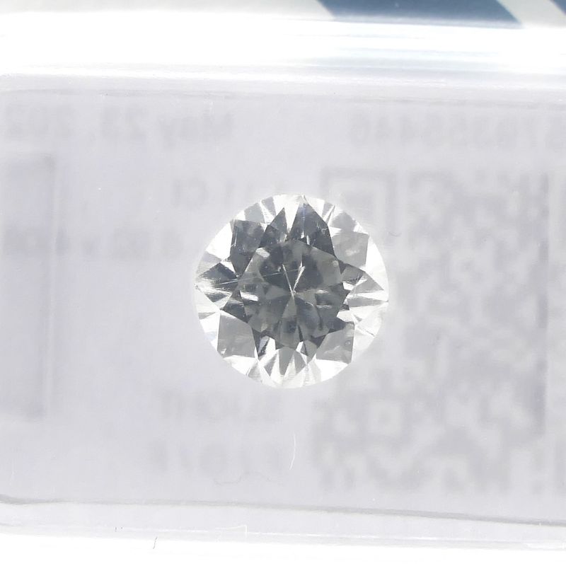 Image 6 of 1.11 ct. Brilliant cut natural diamond; Color I Quality; SI1 + IGI Certificate