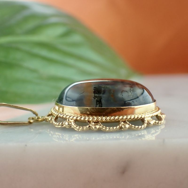 Image 5 of Gold pendant with moss agate | Vintage