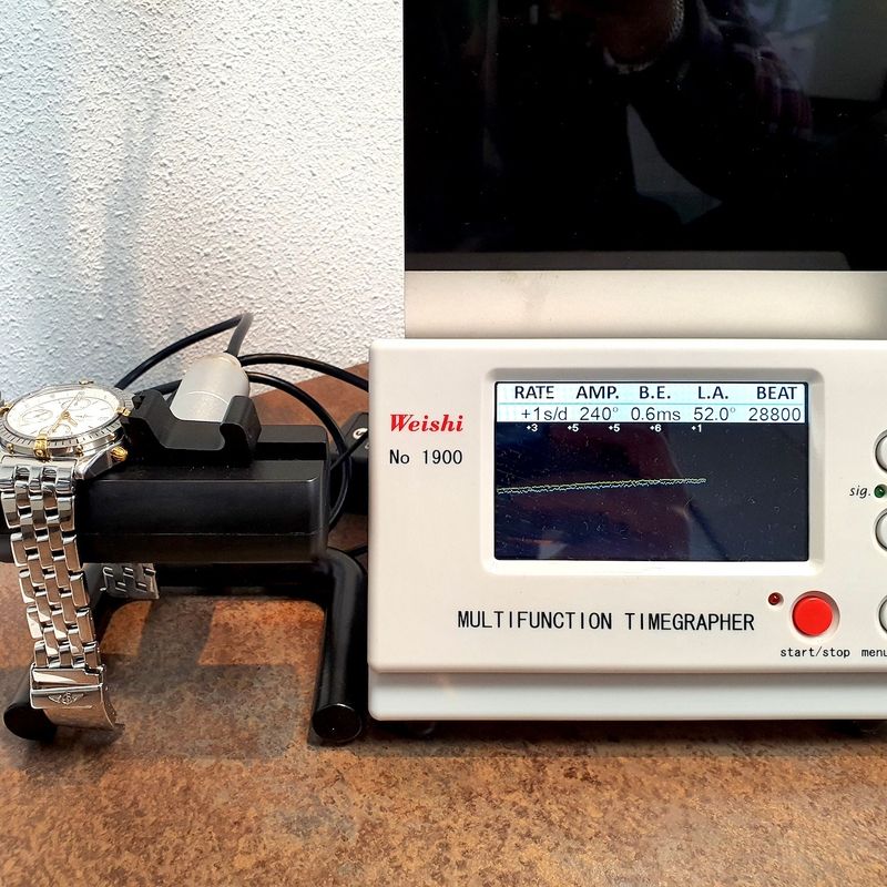 Image 7 of Breitling Chronomat; Chronograph men's watch on pilot's strap