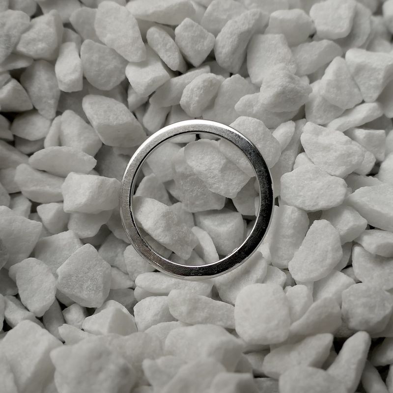 Image 3 of White gold sliding ring