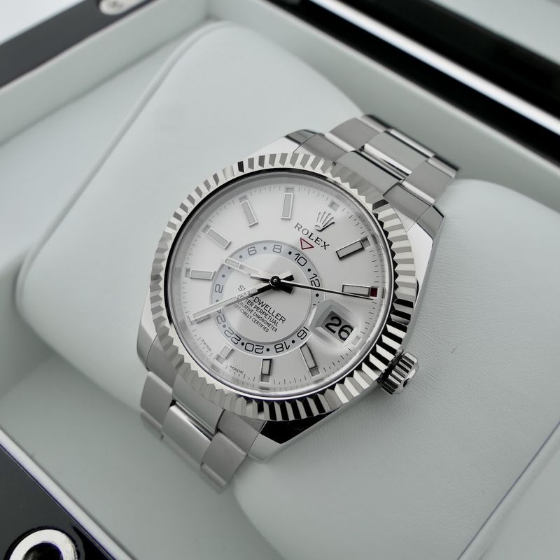Image 16 of Rolex Sky-Dweller 326934; Automatic men's watch