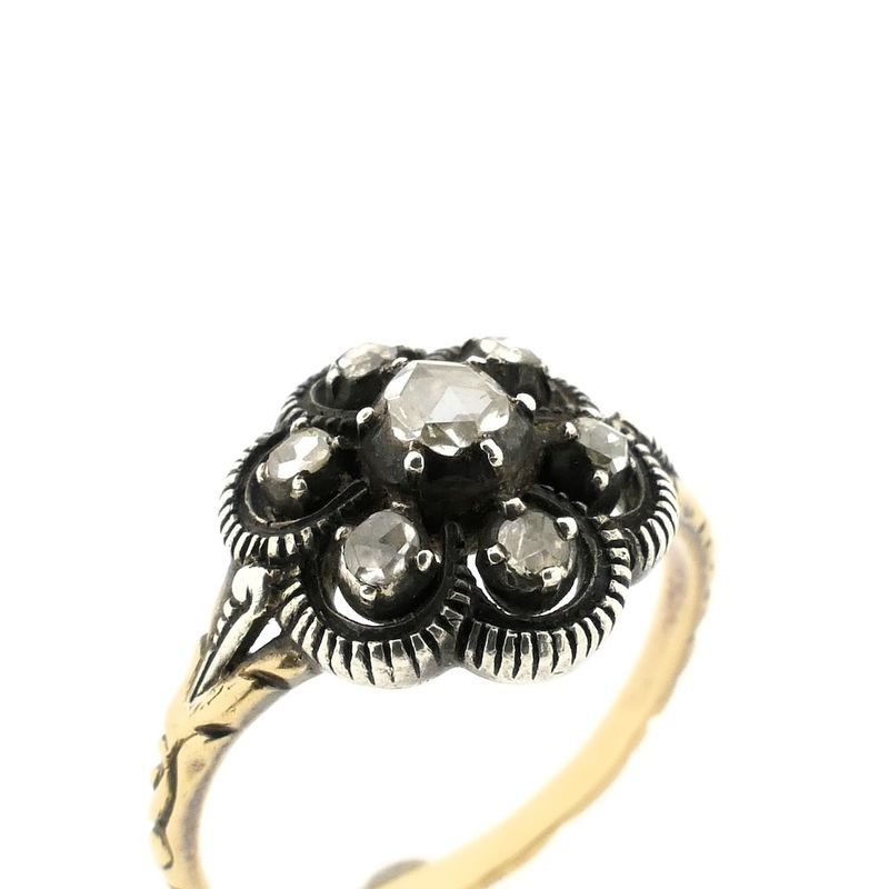 Image 3 of Gold Victorian ring with rose-cut diamonds