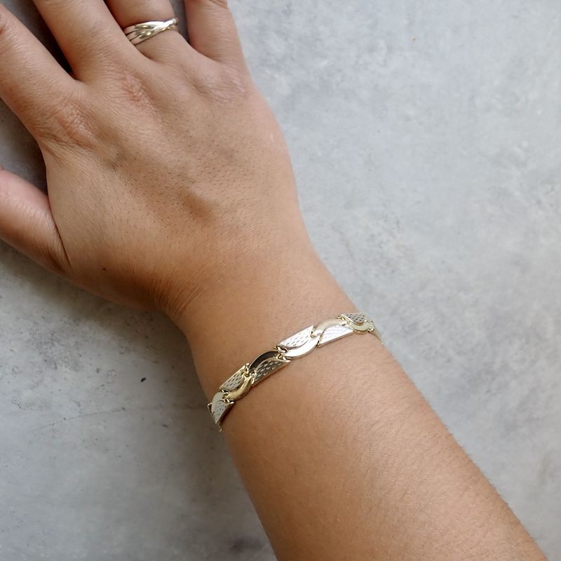 Image 2 of Two-tone gold bracelet with fantasy links | 19.5 cm