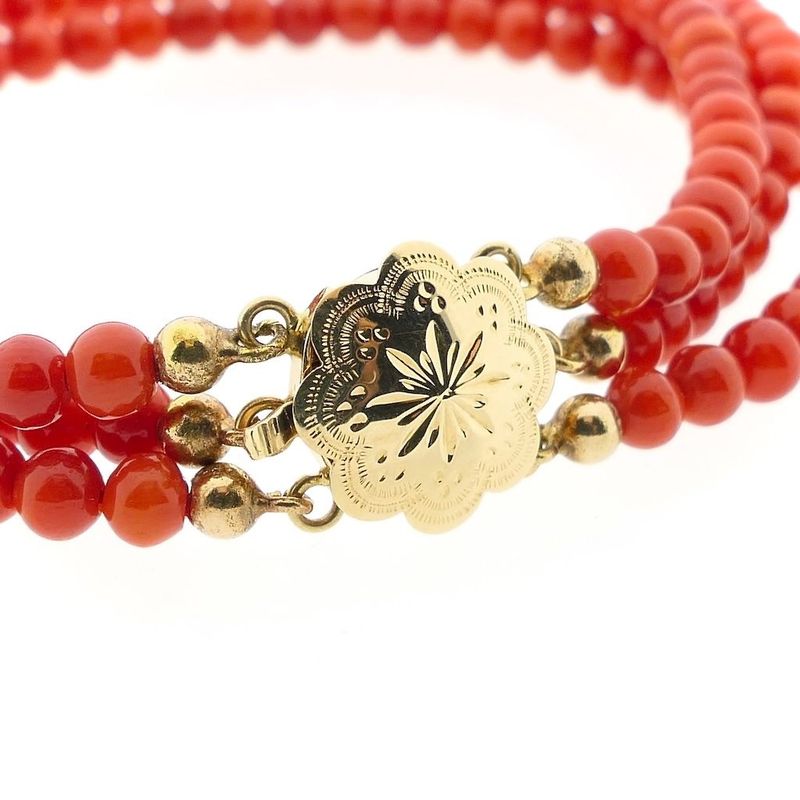 Image 4 of Antique blood coral bead bracelet with gold decorative clasp