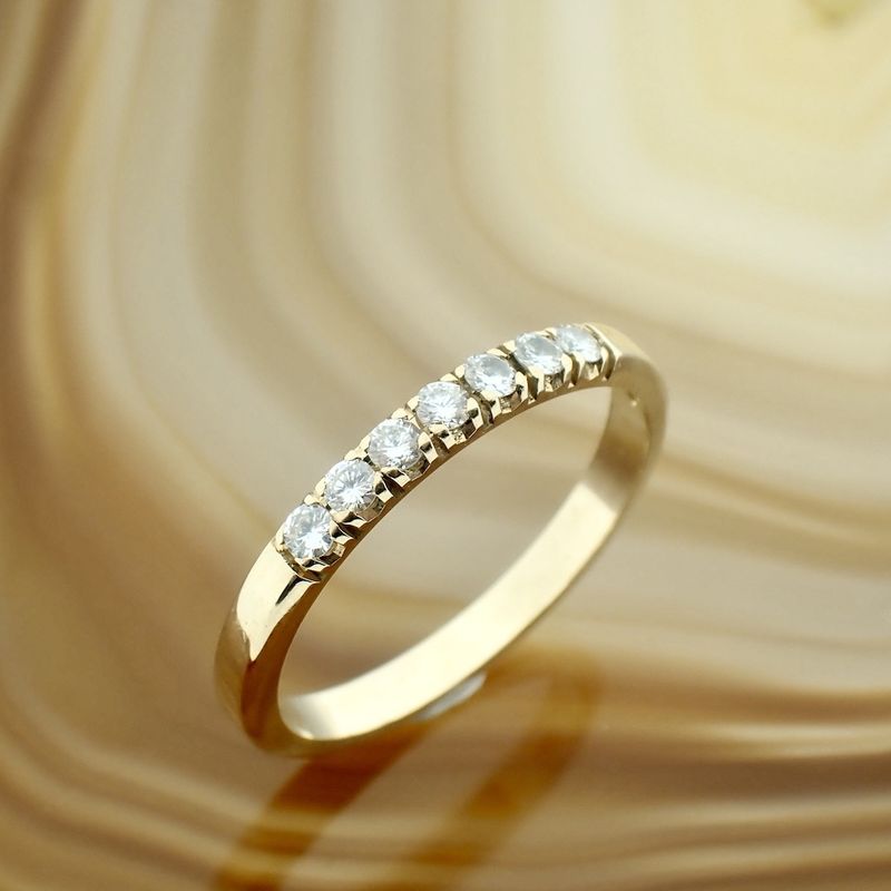 Image 6 of 18-karat gold ring with diamonds | 0.21 ct.