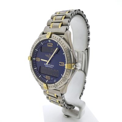 Breitling Aerospace Titanium E56062; Bi-color men's watch Image 2 of Breitling Aerospace Titanium E56062; Bi-color men's watch