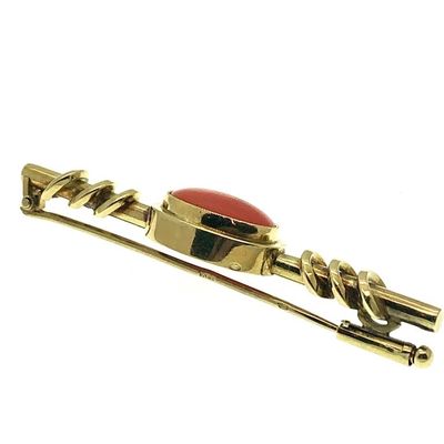 Image 2 of Antique gold brooch with blood coral