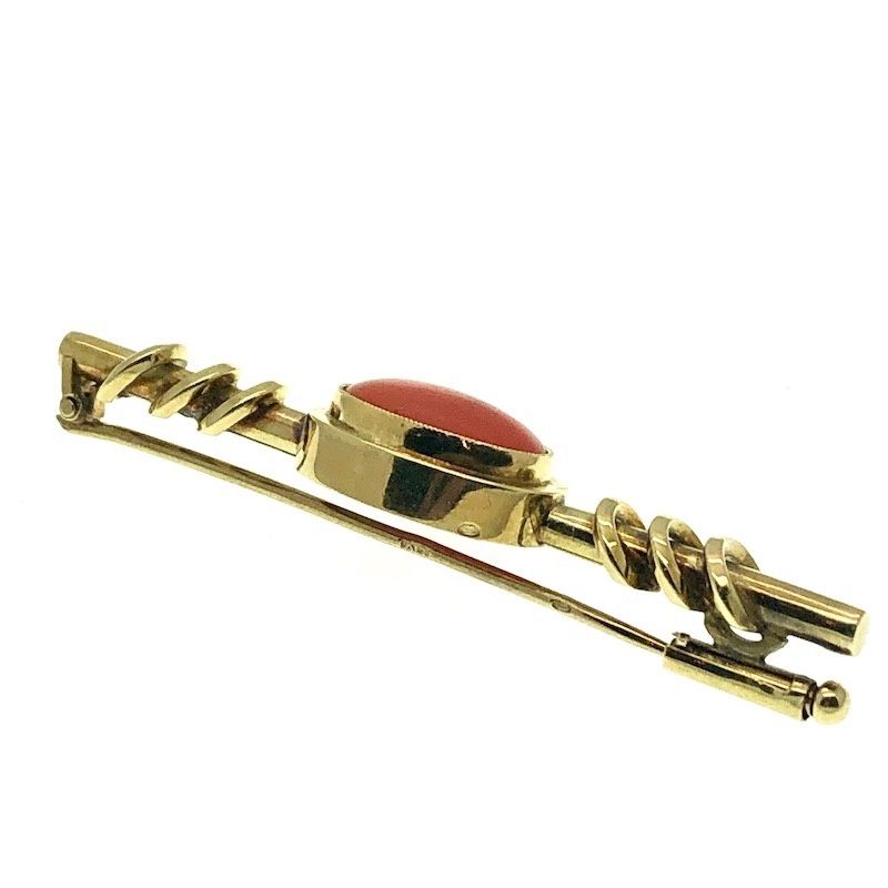 Image 2 of Antique gold brooch with blood coral