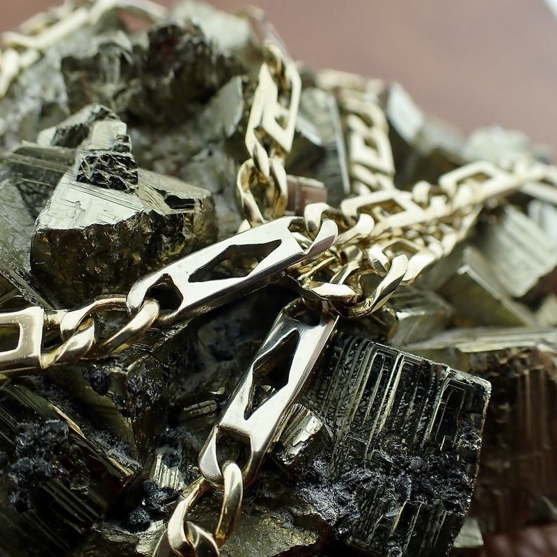 Image 2 of Two-tone gold men's necklace with diamonds | 62 cm