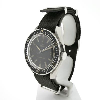 Image 2 of Omega Seamaster 300 ref. 165.024; Vintage automatic watch from 1964