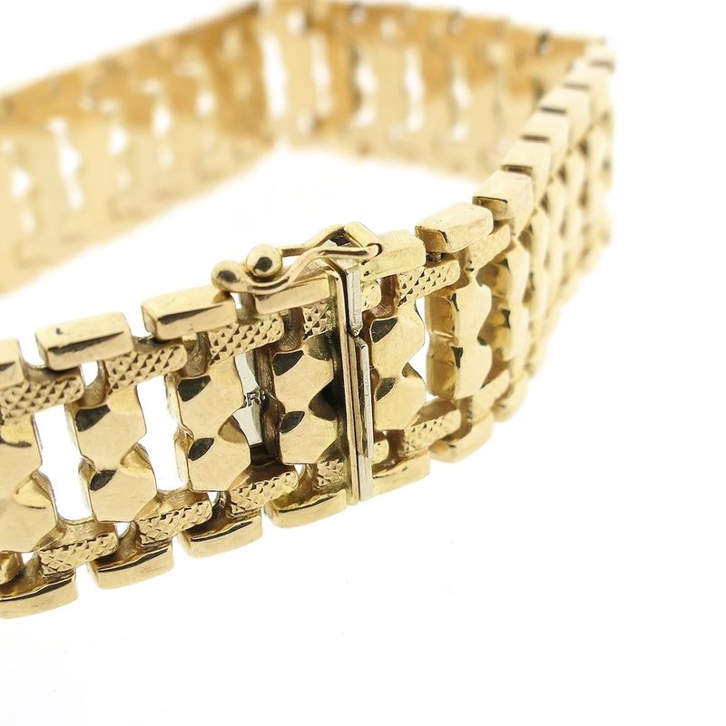 Image 2 of Golden fantasy link bracelet