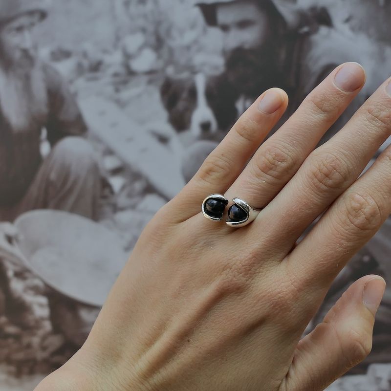 Image 2 of Silver ring from Israel with black pearls