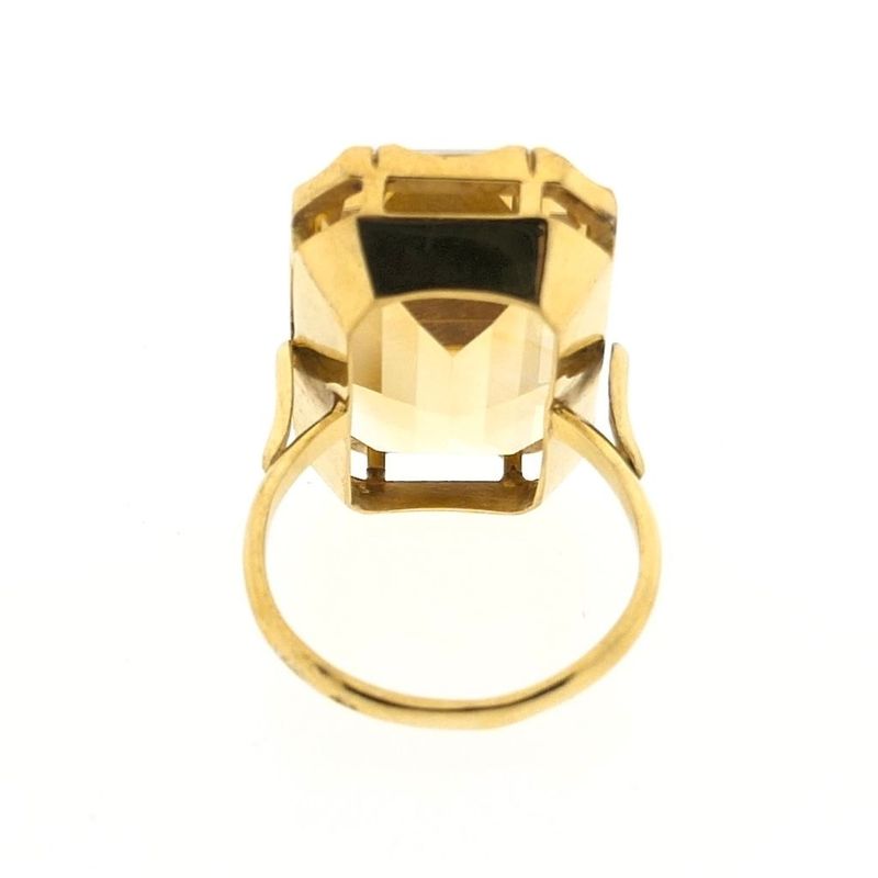 Image 5 of Gold ring set with synthetic yellow gemstone