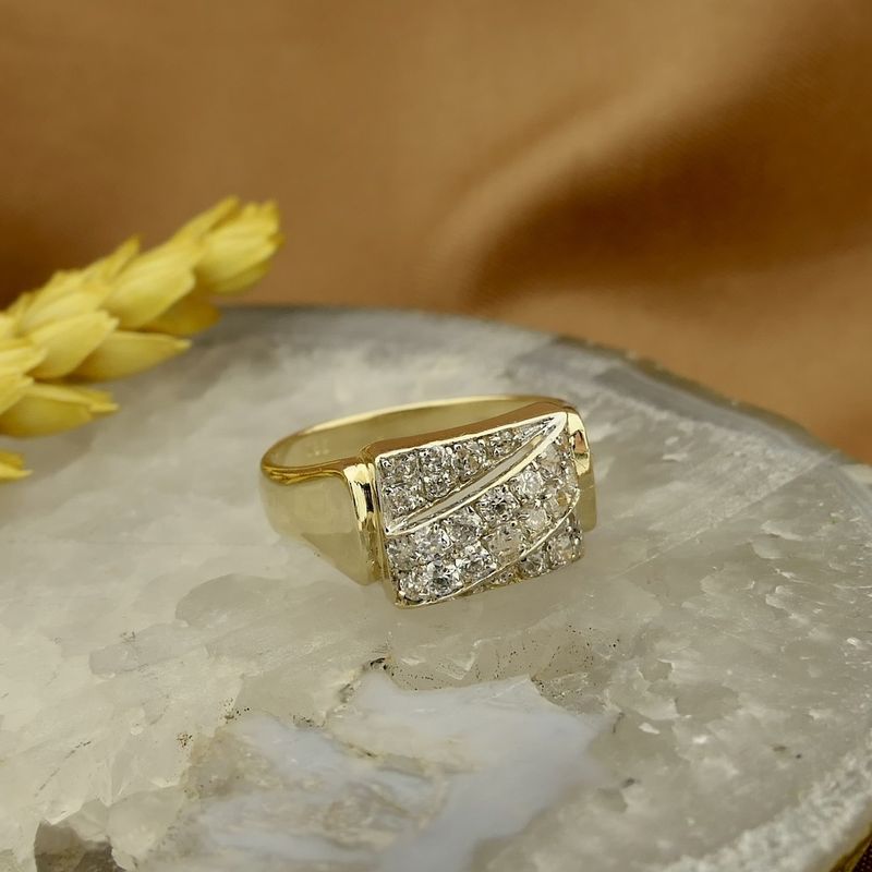 Image 2 of Gold ring with zirconia