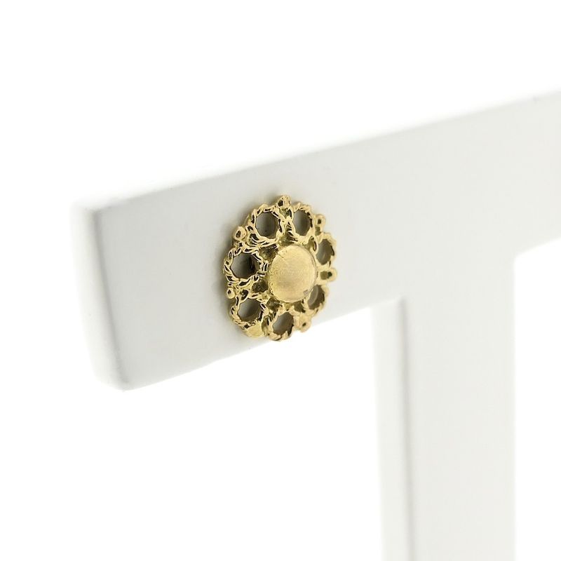 Image 4 of Antique/vintage gold flower stud earrings | Filigree technique