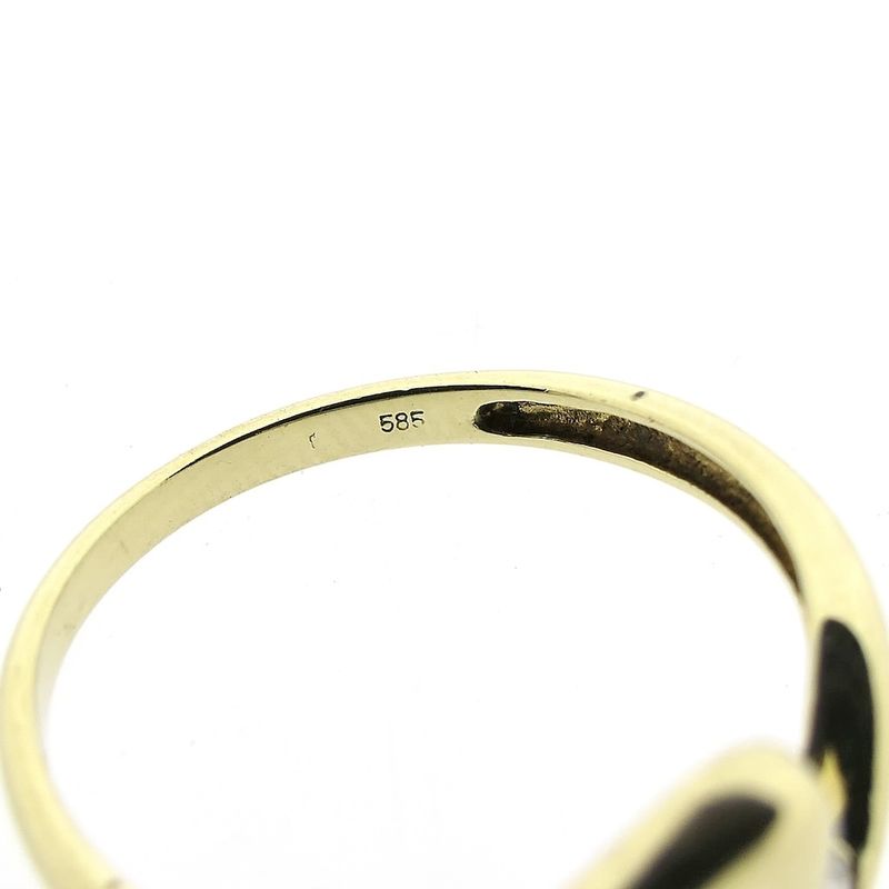 Image 6 of Gold ring with zirconia