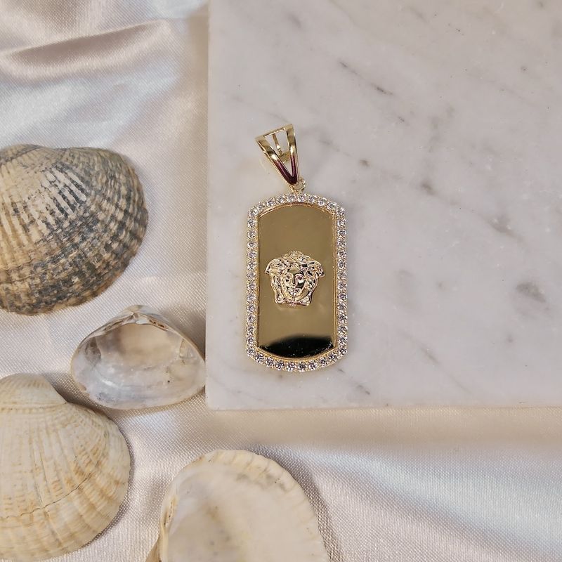 Image 9 of Gold pendant with the head of Medusa and zirconia