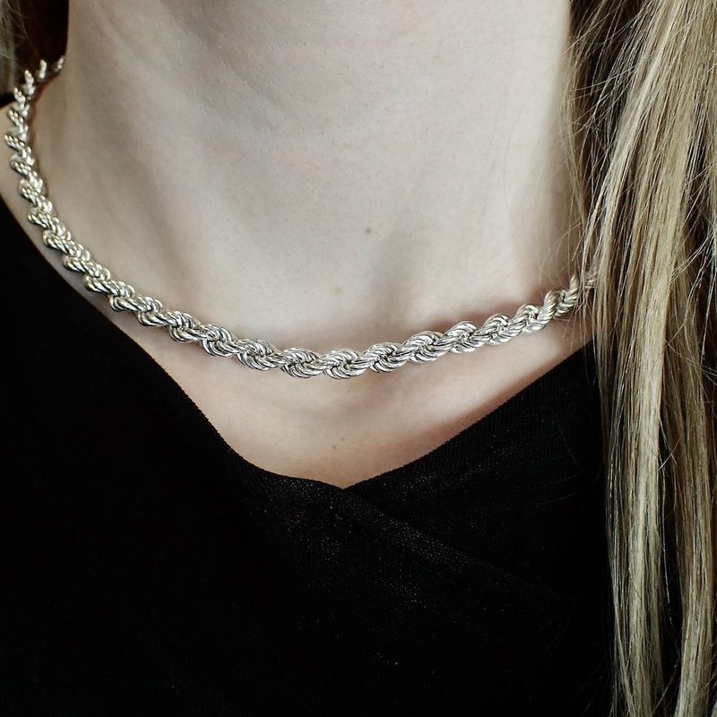 Image 3 of Silver twisted link chain | 42.5 cm