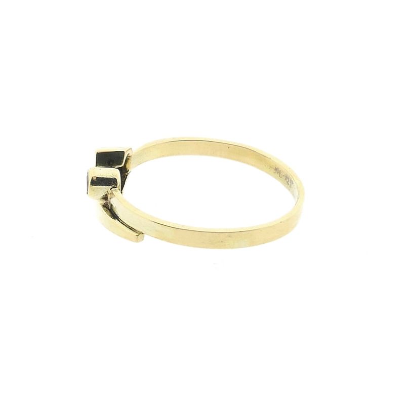 Image 7 of Gold ring with zirconia